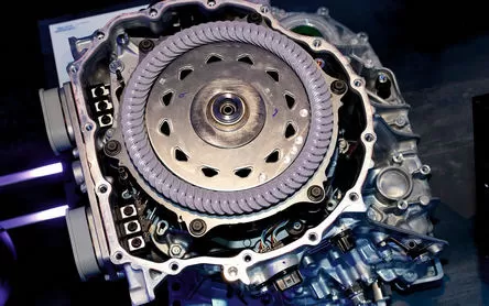 Cómo el PEEK mejora la durabilidad, eficiencia y resistencia térmica de los motores