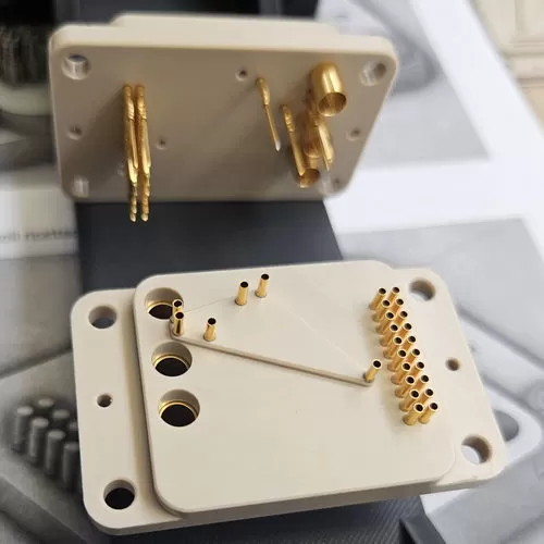 Servicios de Mecanizado CNC de PEEK