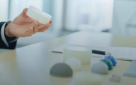 Guía de plásticos de alta temperatura para la ingeniería moderna