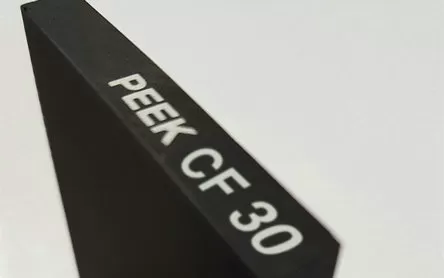 PEEK con 30% de fibra de carbono (CF30) explicado para ingenieros