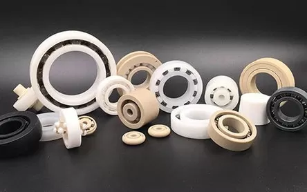 Precisión del moldeo por inyección de PEEK explicada