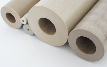 Tubo de PEEK Natural vs PEEK con Carga: ¿cuál es el adecuado para su aplicación?